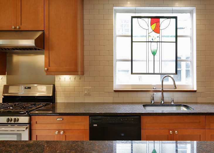 The $21 Easy Makeover That Completely Transformed My Dated Backsplash