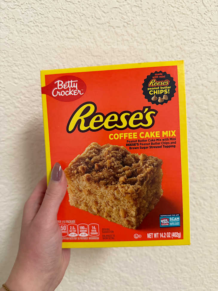 Betty Crocker REESE's Peanut Butter Coffee Cake Mix with Streusel Topping, 14.2 oz