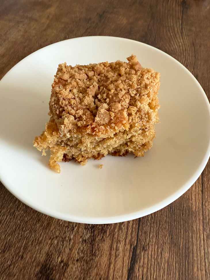 Betty Crocker REESE's Peanut Butter Coffee Cake Mix with Streusel Topping, 14.2 oz
