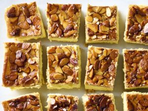 The âBee Sting Barsâ Our Editors Canât Stop Making (Everyone Loves Them)