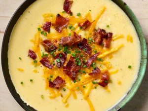 The Gorgeous Dutch Oven Iâm Breaking Out All Soup Season (No, Itâs Not Le Creuset or Staub)