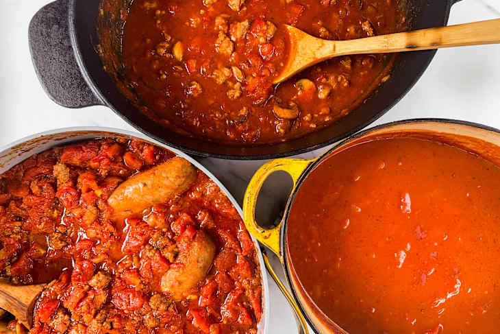 The Old-School Spaghetti Sauce Recipe I Can't Get Enough Of