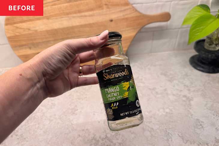 This âMiracleâ Trick for Removing Stubborn Stickers from Jars Takes Zero Effort (Itâs Hiding in Your Pantry!)