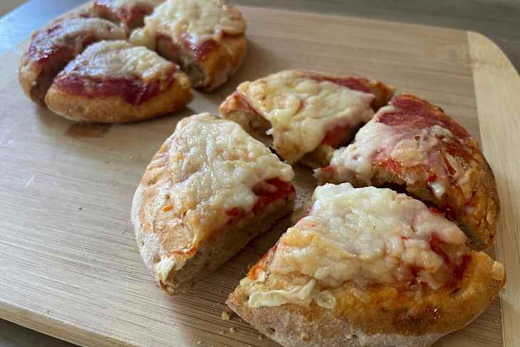 Blackbirdie Pizza Minis.