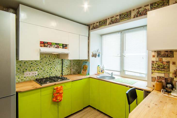 Russia, Moscow- June 17, 2018: interior room apartment. standard repair decoration in hostel. kitchen and dining room