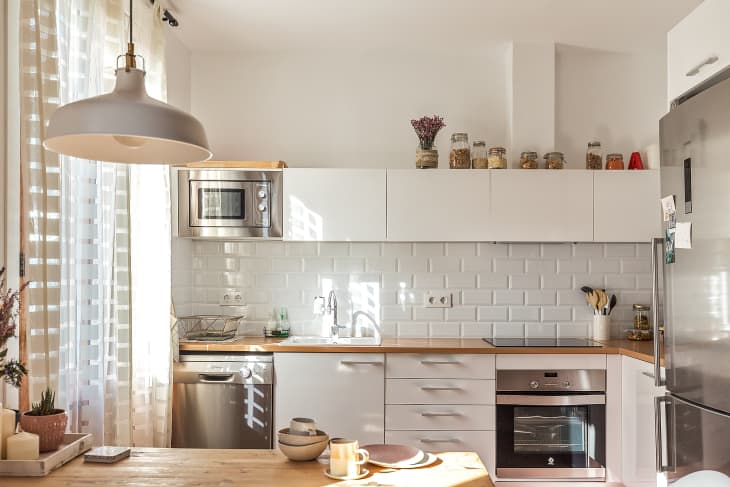 Ballâs Special-Edition Mason Jars Are So âGorgeous,â Iâm Grabbing 8 for My Kitchen