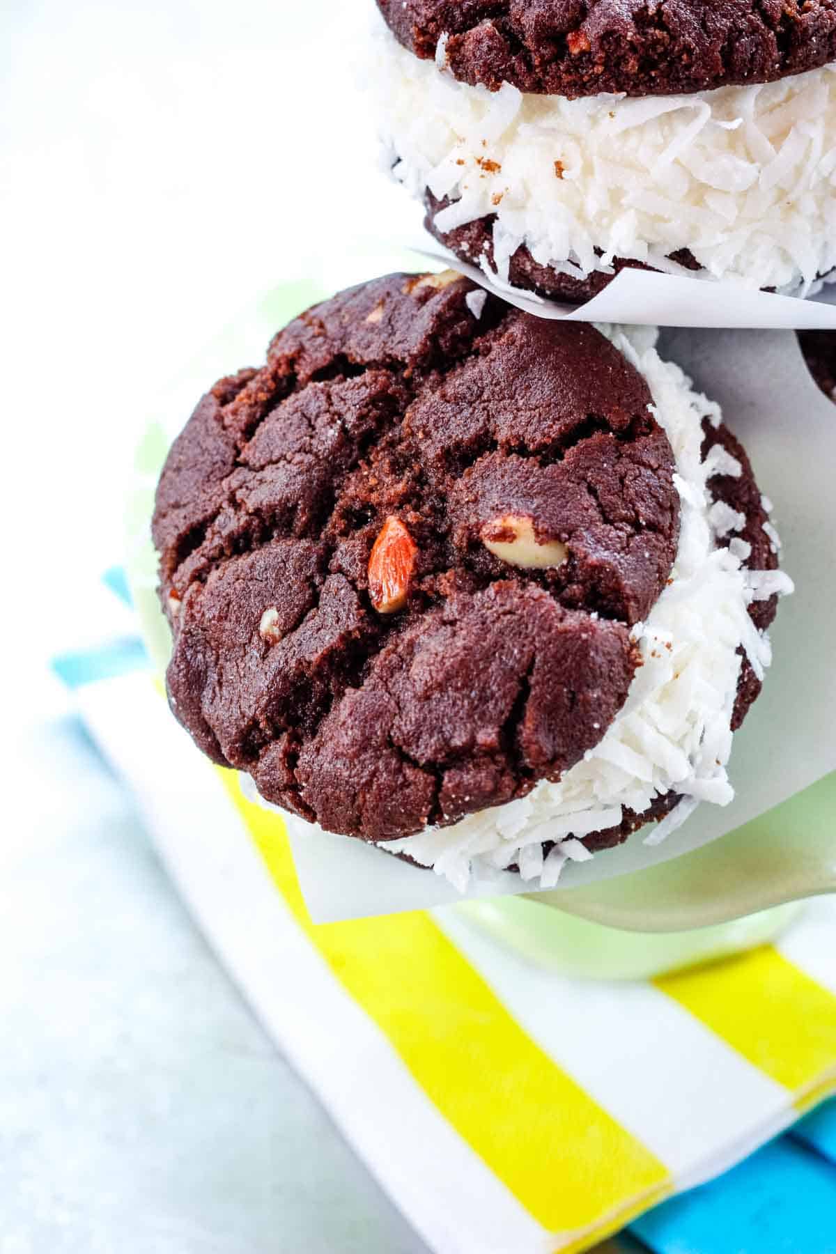Chipwich Ice Cream Cake: An Irresistible Treat Merging Cookies and Ice Cream
