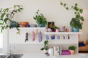 I Asked 5 Designers the Best Affordable Way to Add Color to Your Kitchen â Their Tips Are Brilliant