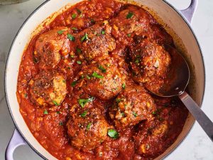 Ina Gartenâs $3 Shortcut for the Best Homemade Meatballs (Sheâs Used It for Decades)