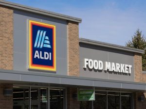 The $1 Aldi Canned Staple I Eat for Breakfast, Lunch, and Dinner (I Refuse to Leave the Store Without It)