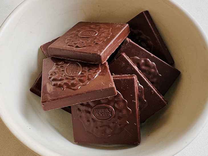 The $5 Chocolate Candy Thatâs So Good, We Emptied the Bag in 10 Minutes Flat