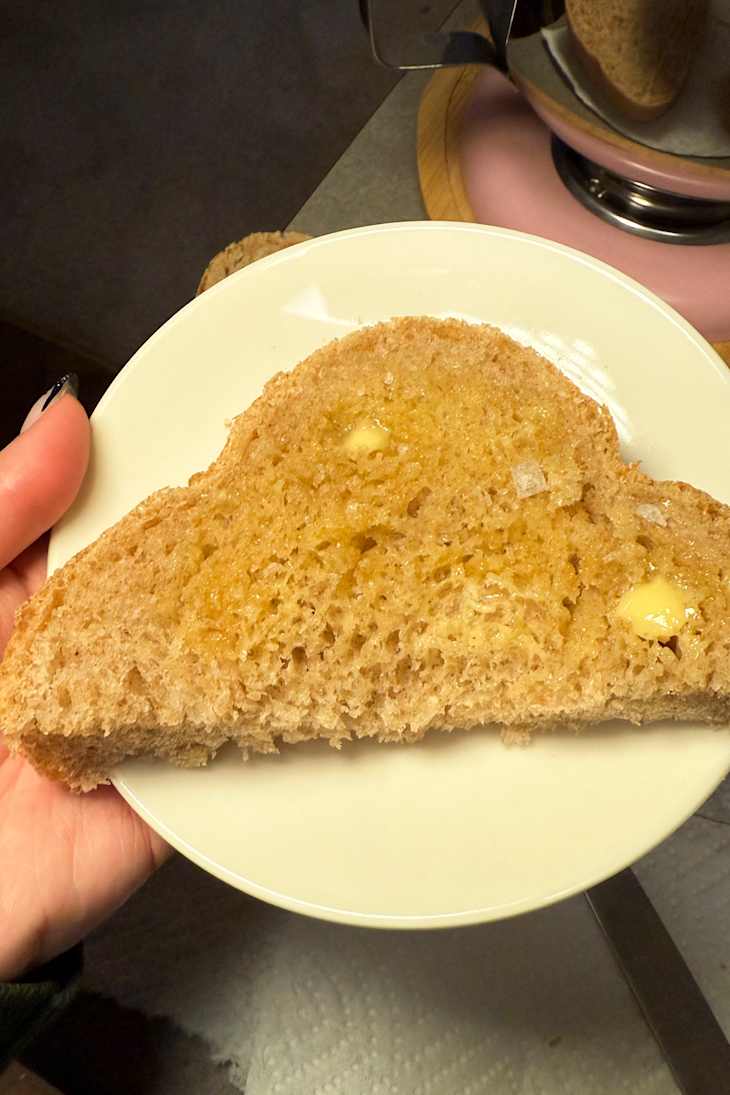 Toast from a Vavsea bread maker.