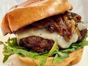 These âAbsolutely Deliciousâ French Onion Burgers Are a Must-Have for Easy Weeknight Dinners