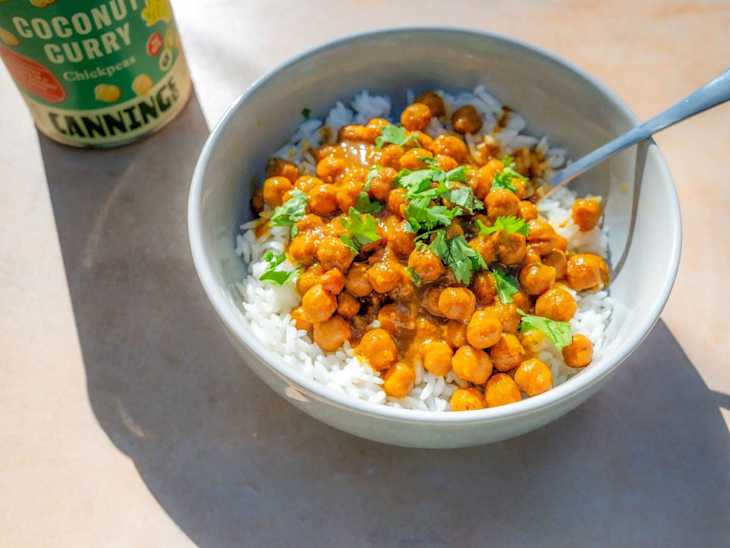 Heyday Coconut curry chickpeas on bed of rice.