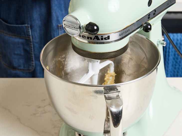 This $28 KitchenAid Stand Mixer Accessory Is the One Thing Iâm Grabbing During Prime Day (Perfect for Baking Season!)