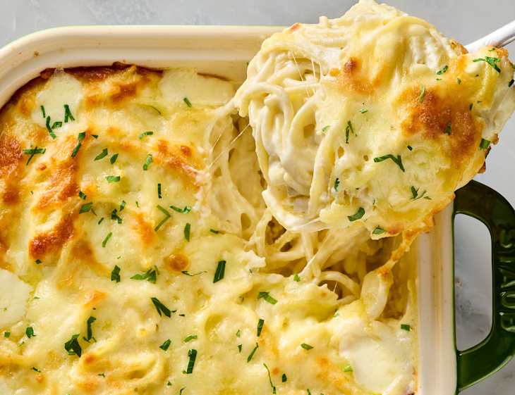 This âAlfredo Baked Spaghettiâ Is Our Readersâ Most Saved Pasta Recipe