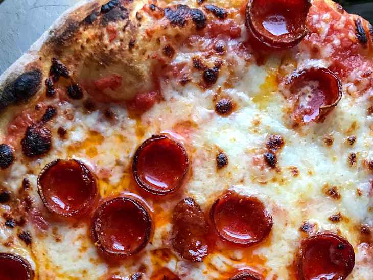 This âGourmetâ Frozen Pizza Tastes Like It Came Fresh from My Favorite Pizzeria