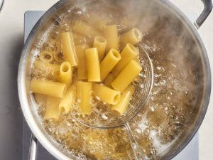 This Grandma Tip for Preventing Pasta Water from Boiling Over Works Like Magic