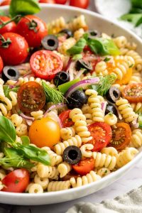 A Fast and Tasty Salad Recipe Ready in 15 Minutes