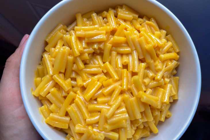 Kraft Apple Pie Flavored Mac Cheese in a bowl.