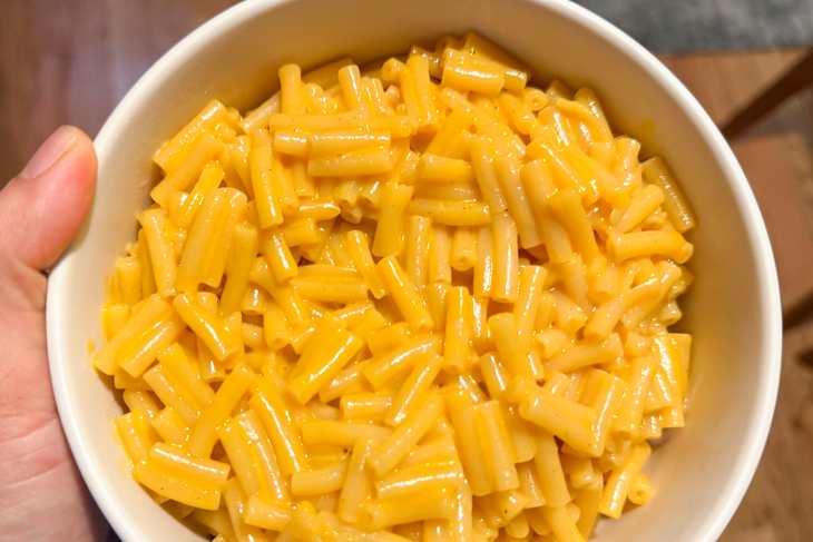 Bye-Bye, Blue Box: Kraftâs New Limited-Edition Mac & Cheese Flavor Is the Ultimate Thanksgiving Mashup