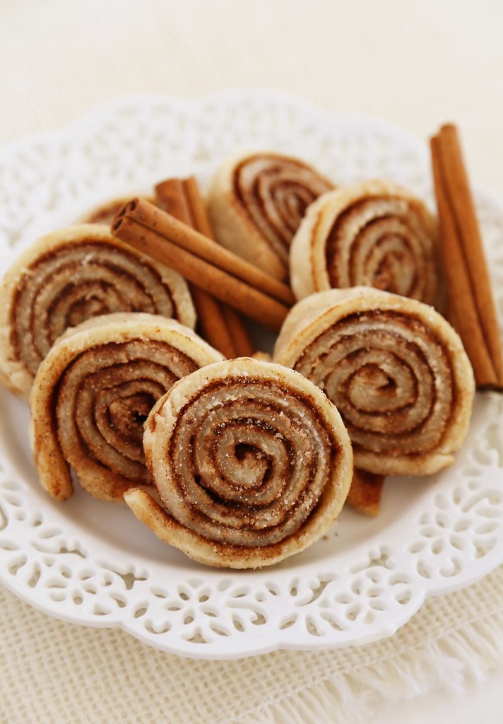 Cinnamon Roll-Flavored Sugar Cookies Recipe