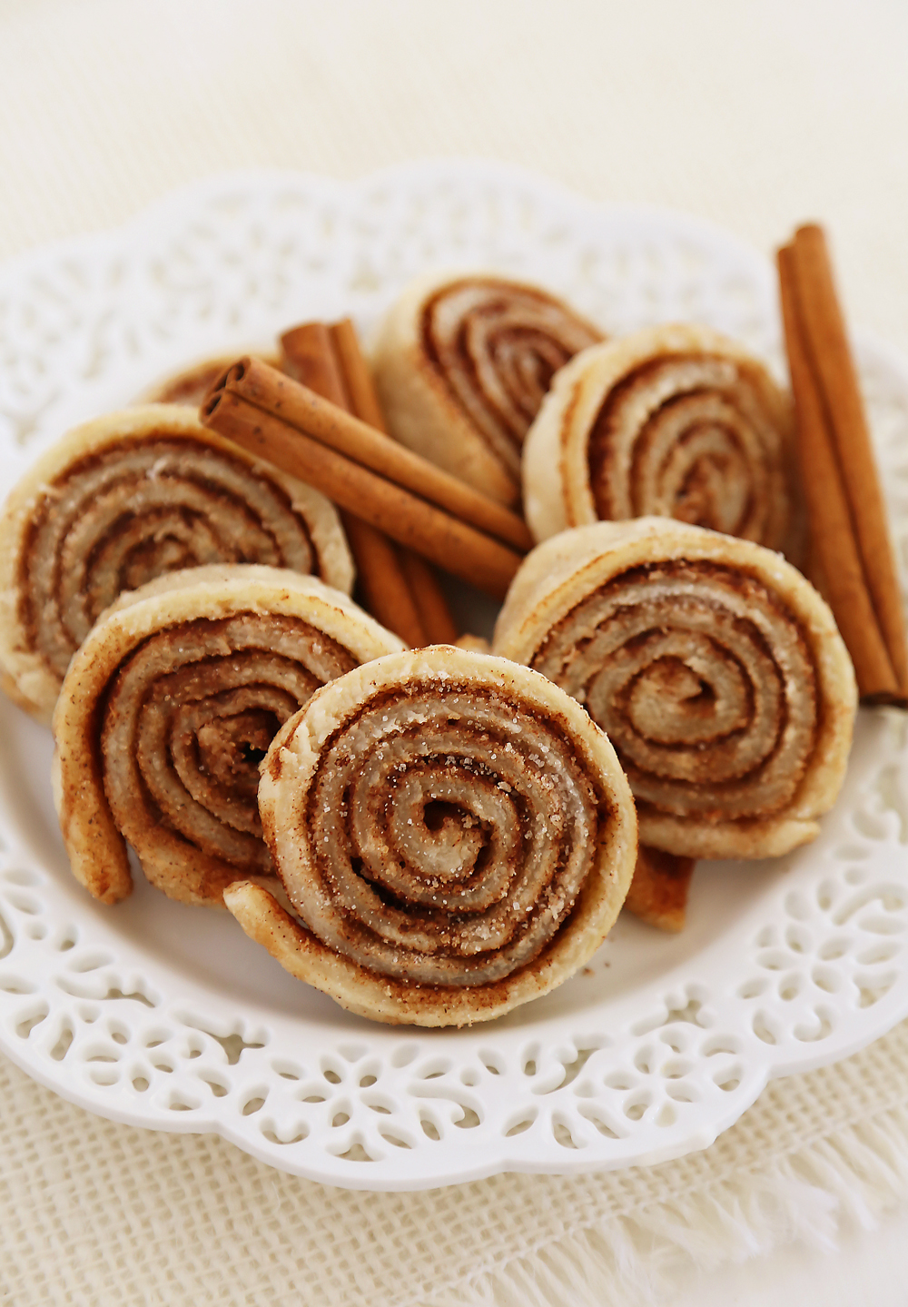 Cinnamon Roll-Flavored Sugar Cookies Recipe