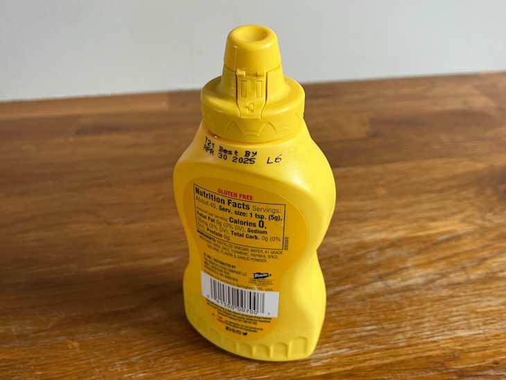 French's Classic Mustard cap detail