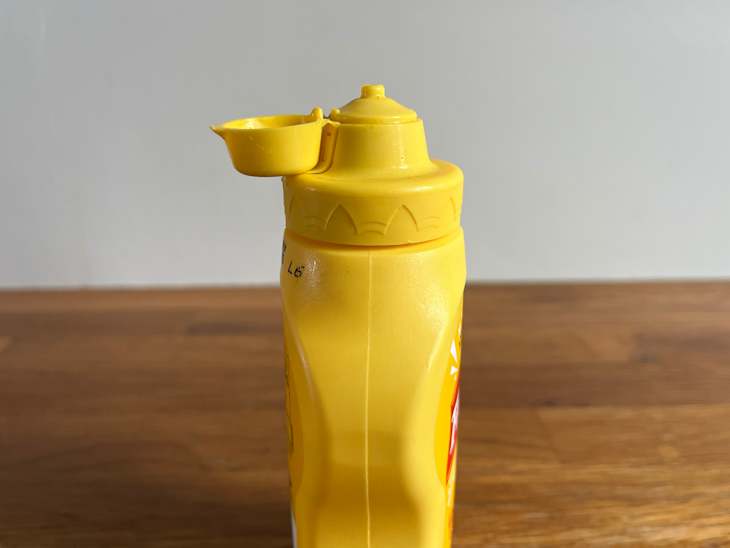 French's Classic Mustard cap detail