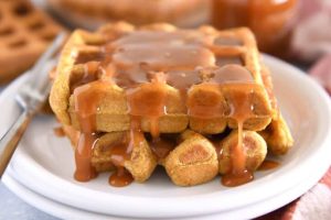 How to Prepare Tasty Pumpkin Waffles