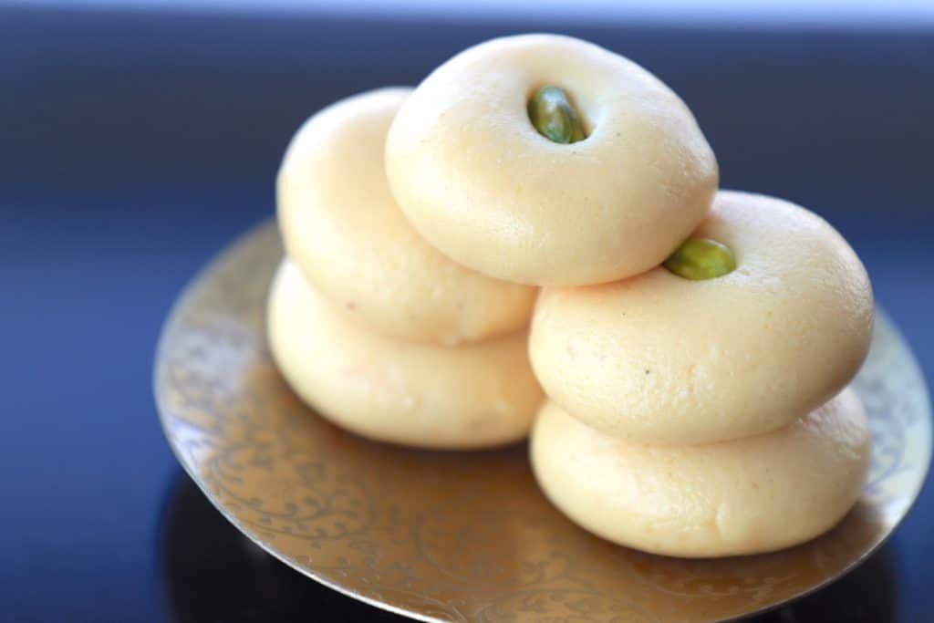 Mawa Peda: A Classic Indian Dairy-Based Confectionery