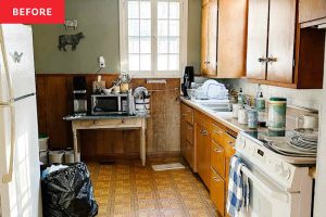 This 143-Square-Foot Kitchenâs Makeover Kept the Same Layout But Now Seats 6