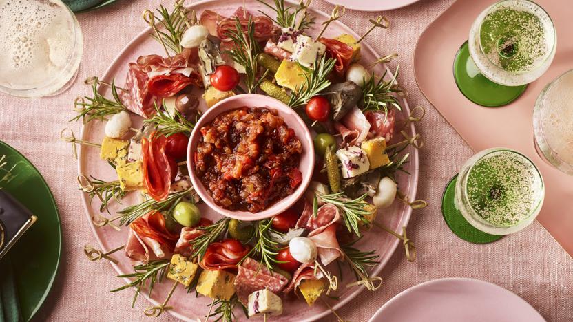 60 Tasty Suggestions for Your Christmas Feast