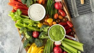 Complete Manual for Assembling a Vegetable Platter