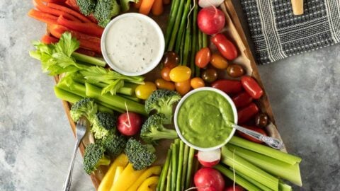 Complete Manual for Assembling a Vegetable Platter