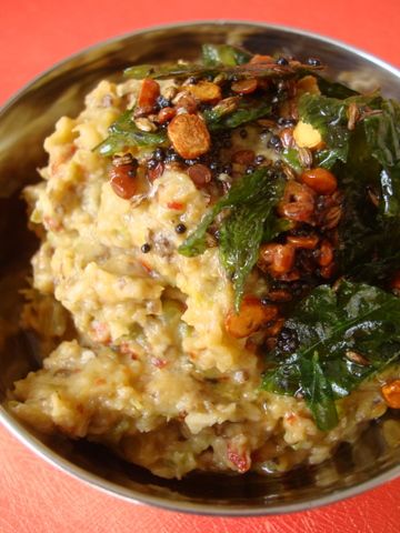 Mamidikaya Perugu Pachadi: Andhra-Style Yogurt Chutney with Green Mango