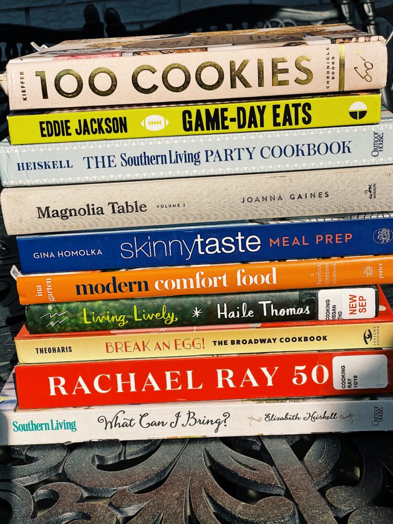 A Complete Manual for 100 Snacks for Game Day