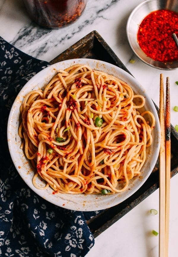 Creamy Sesame Noodles: An Easy and Fast Recipe for Weeknight Meals