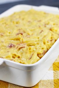 Oven-Baked Macaroni and Cheese Casserole