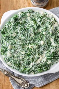 Fast and Simple Steakhouse-Style Creamed Spinach Recipe in 25 Minutes