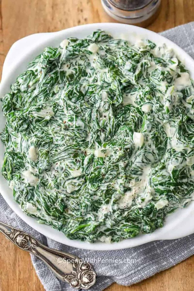 Fast and Simple Steakhouse-Style Creamed Spinach Recipe in 25 Minutes