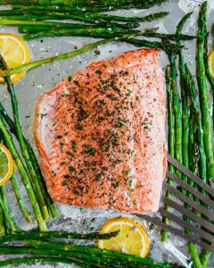 Easy Salmon and Asparagus Dish