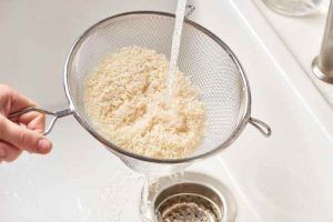 I Asked 7 Chefs If We Actually Need to Rinse Rice, and the Answer Was Unanimous