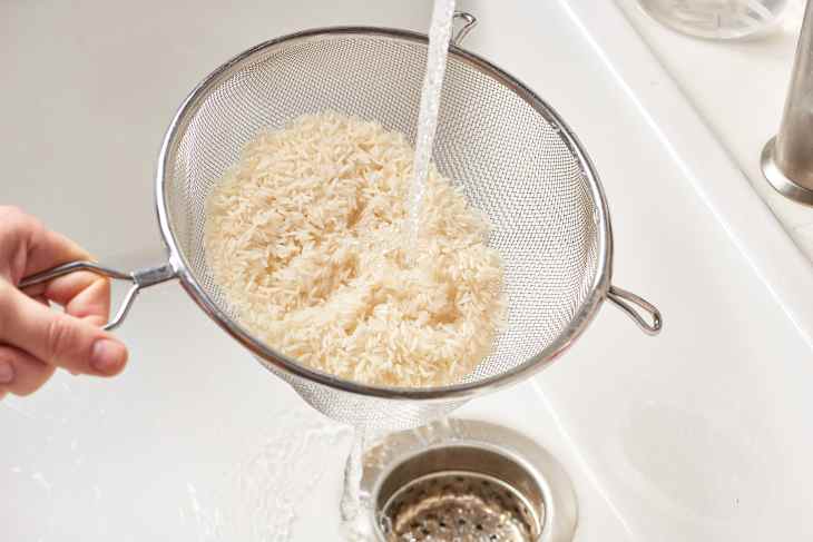 I Asked 7 Chefs If We Actually Need to Rinse Rice, and the Answer Was Unanimous
