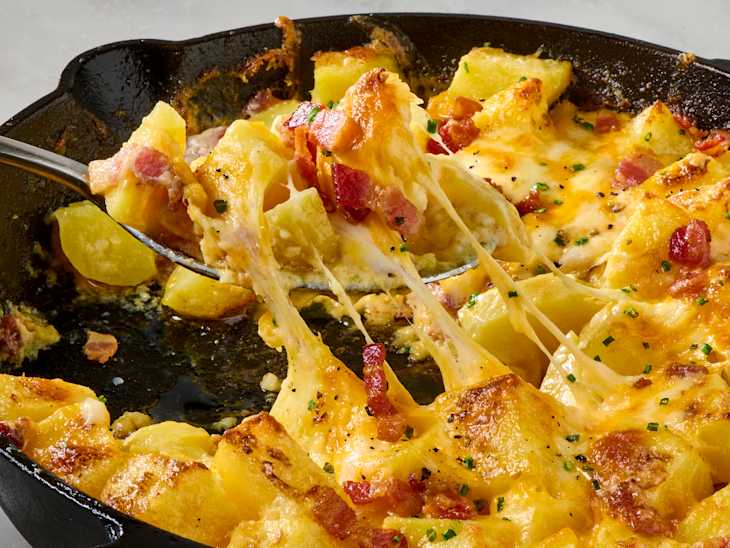 overhead shot of mississippi mud potatoes in a cast iron