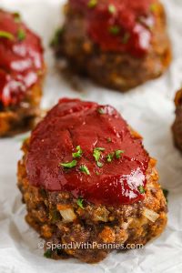 Mini Meatloaves: An Easy Answer for Dinner