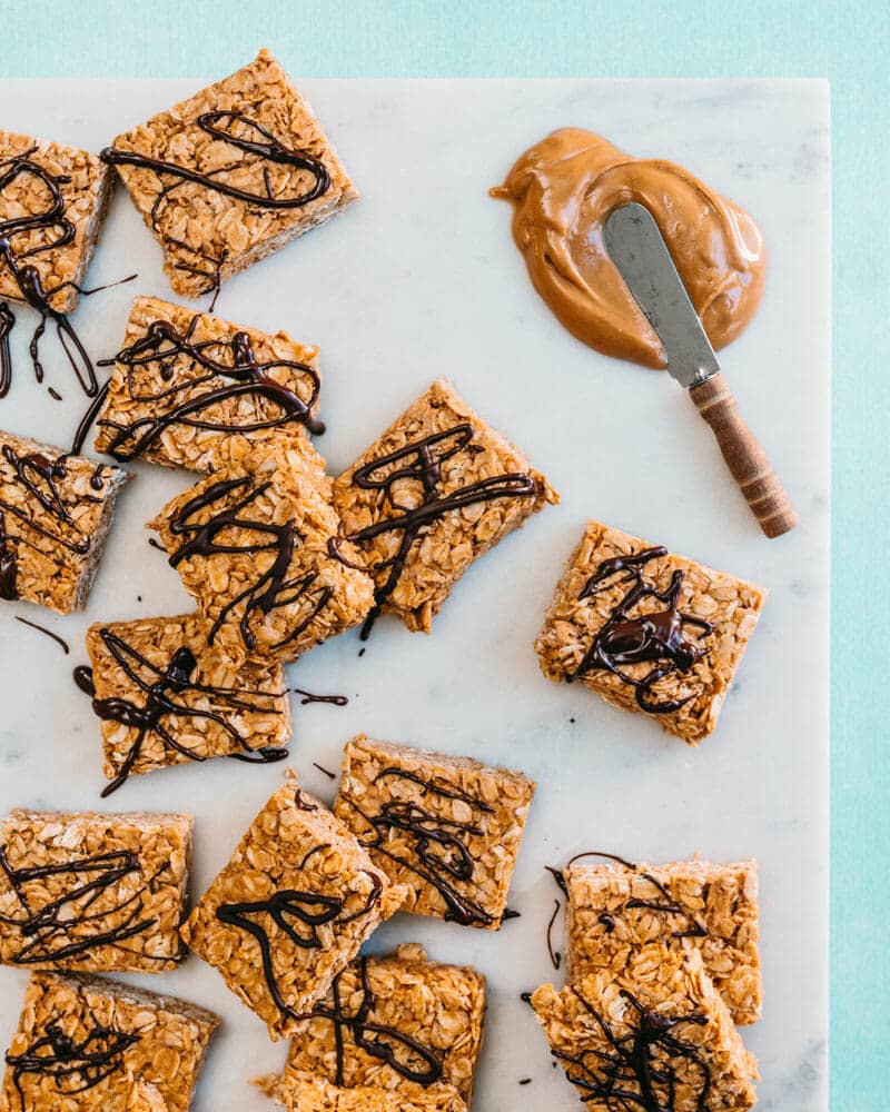 No-Cook Peanut Butter Oatmeal Bars Recipe