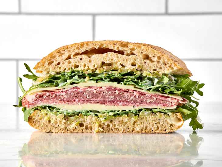 How to Make the Perfect Beach Sandwich