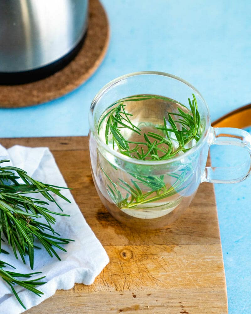 Advantages and Applications of Rosemary Tea