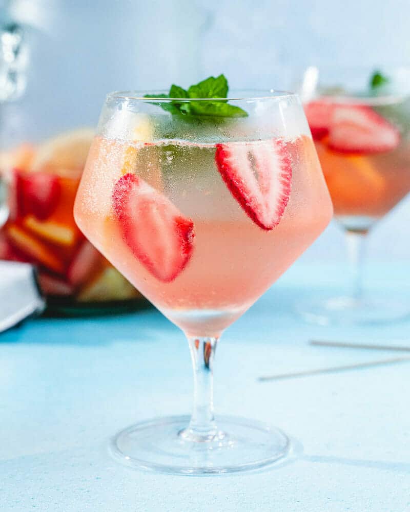 Revitalizing Rose Sangria Drink Formula